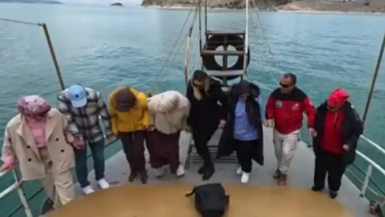 Trabzon’dan Van’a uzanan horon: Akdamar’da renkli anlar
