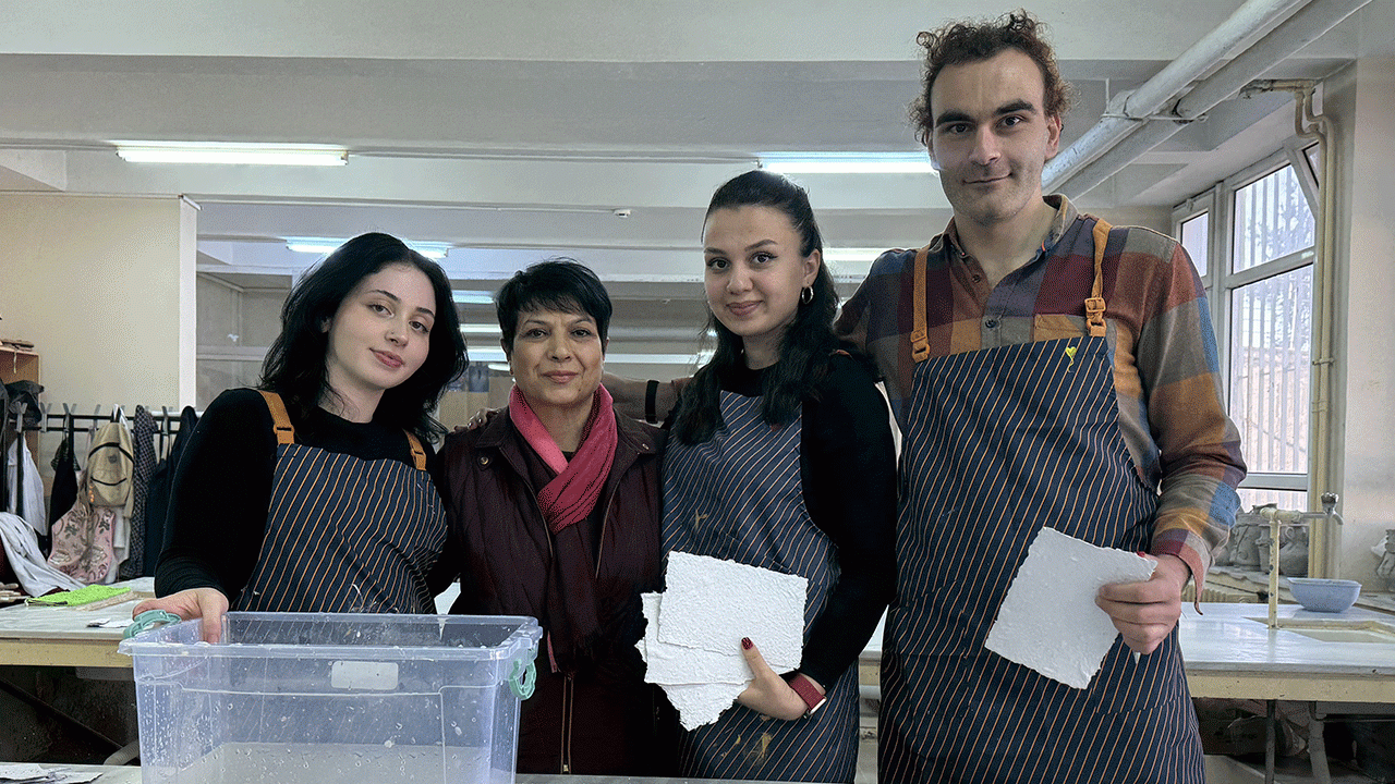 Trabzon Üniversitesinde atık kağıtlar çiçek açacak
