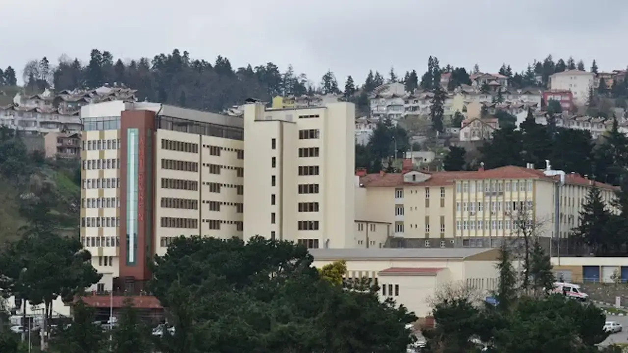 Trabzon'da Ahi Evren Hastanesi üzerinden soru salvosu: "Üreten kim, satan kim?