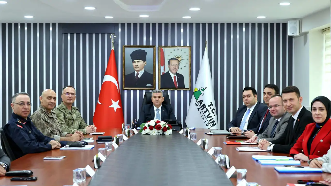 Artvin’de güvenlik toplantısı: Asayiş tedbirleri masaya yatırıldı