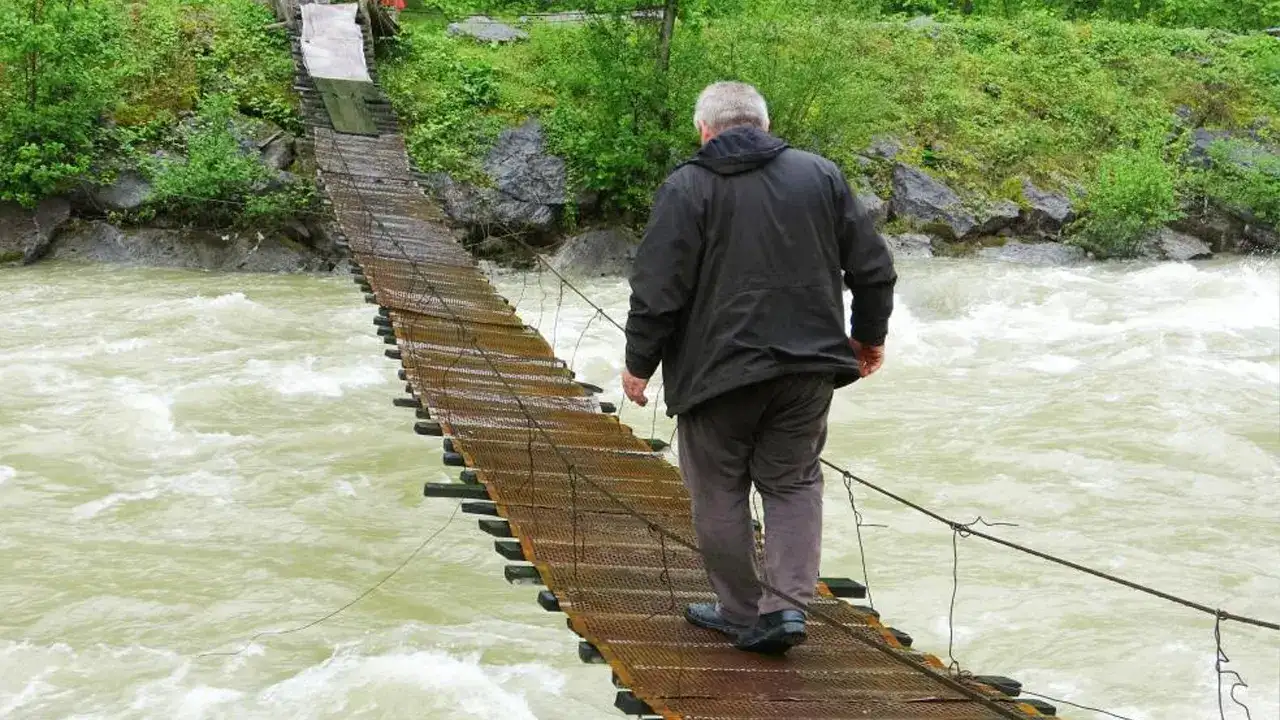 Giresun’da tehlikeli köprü tepkisi: “Her geçiş ölüm gibi”