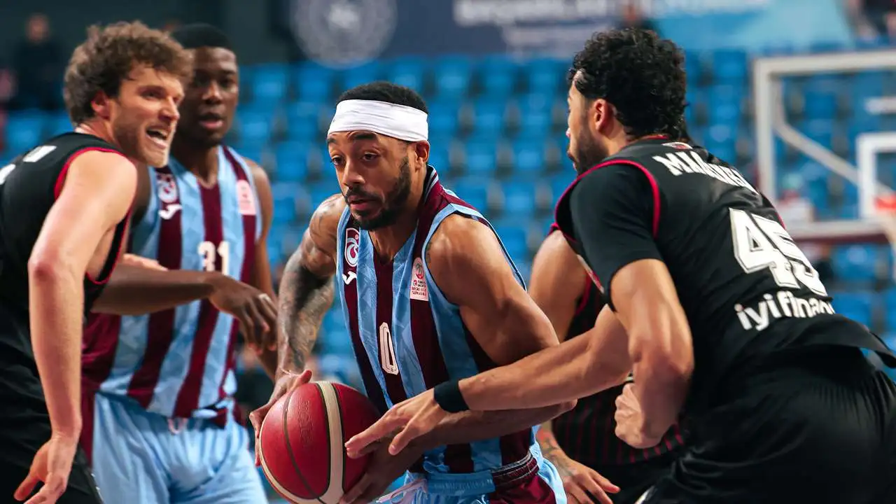 Trabzonspor’un ABD’li yıldızı konuştu: “Trabzon’da kendimi güvende hissediyorum”