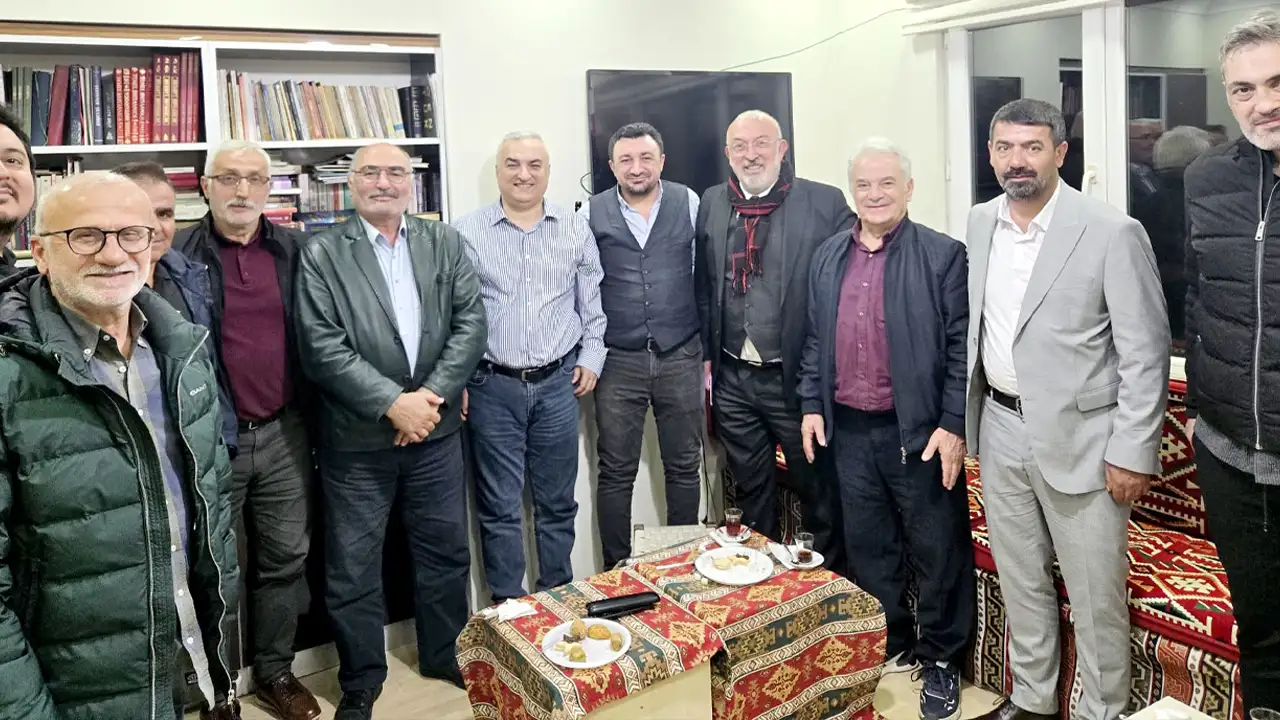 Ayhan Sürmen Trabzon’daki hemşehri dernekleriyle buluştu