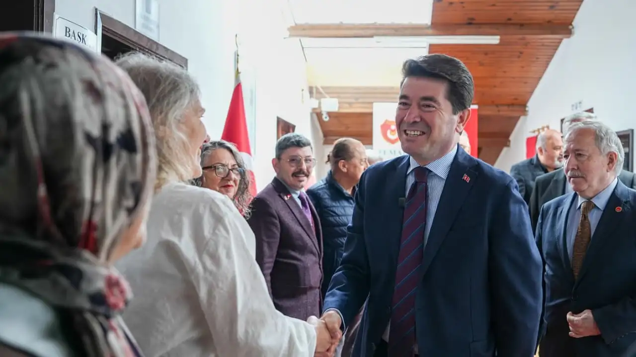 TEMAD Trabzon Şubesi’nden Başkan Kaya’ya dernek binası teşekkürü