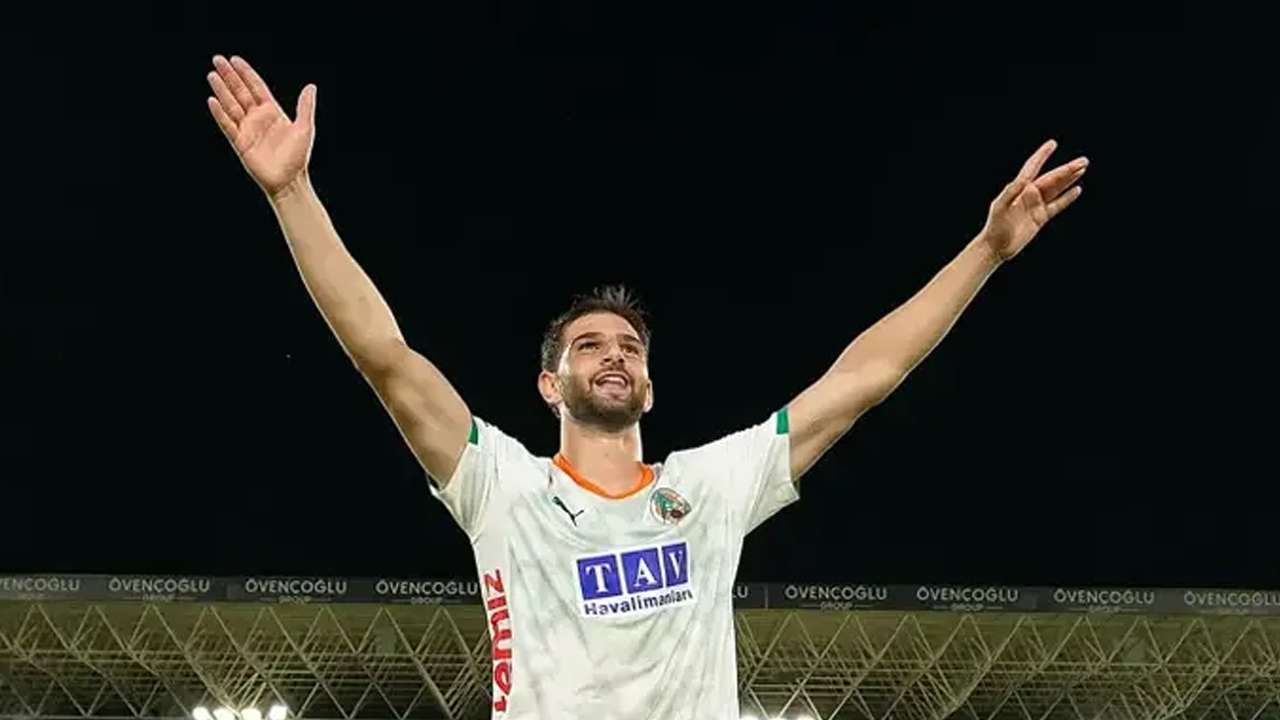 Trabzonspor’dan yerli stoper hamlesi! Ümit Akdağ yeniden gündemde
