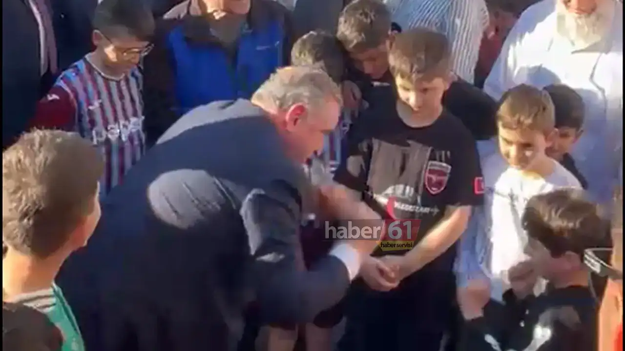 Trabzon’da Bakan Bak’ın samimi görüntüleri ilgi çekti!