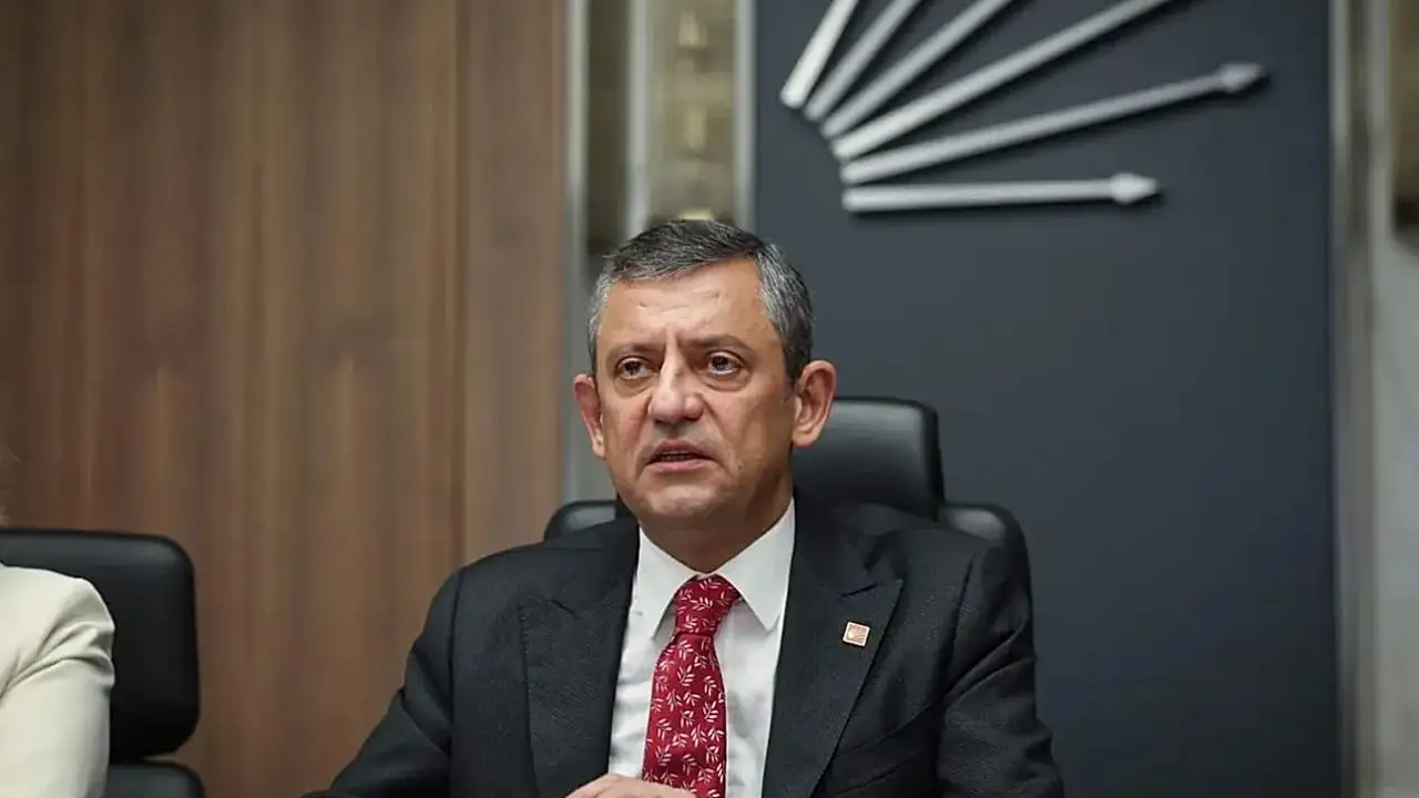Bakan Gürlek'e yönelik sözleri nedeniyle Özgür Özel hakkında resen soruşturma başlatıldı!