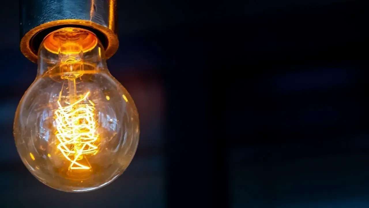 Trabzon’un merkezi karanlığa gömüldü! Elektrikler ne zaman gelecek?