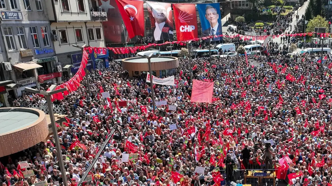 Rize mitingi sonrası Trabzon’dan sert sözler: "CHP iyi bir bağırsak temizliğini hak ediyor”