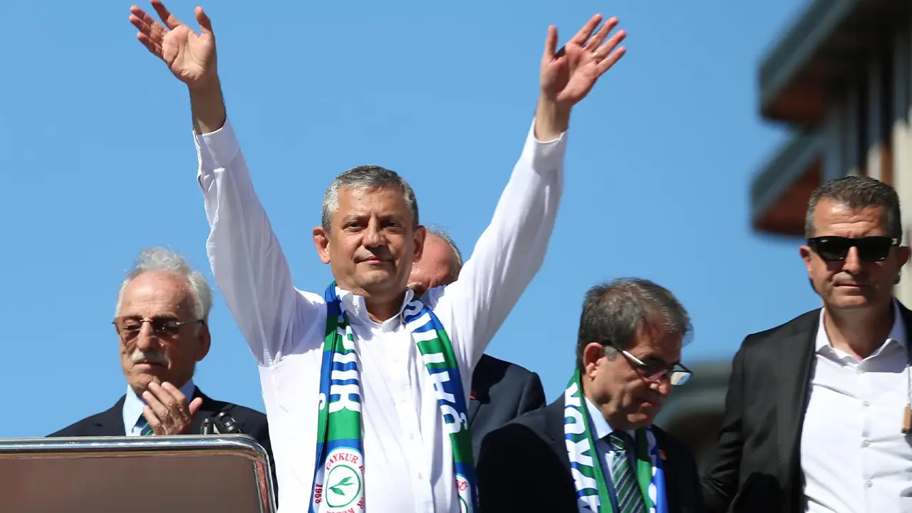 Özgür Özel Rize’de konuştu: “Çayda 40 liranın altı olmaz”
