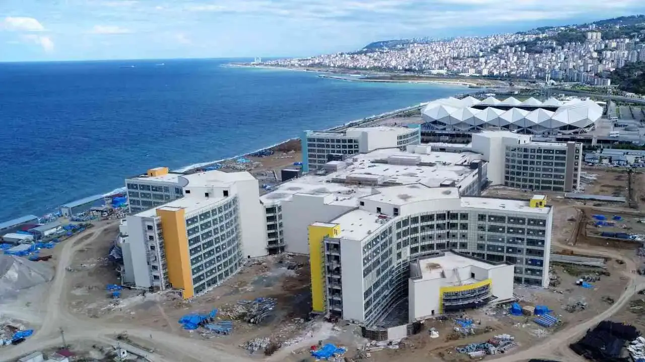 Trabzon Şehir Hastanesi'ne personel alınacak! İşte adaylarda aranacak ilk şart