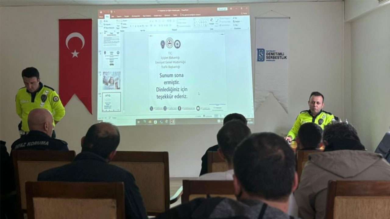 Bayburt’ta yükümlülere trafik güvenliği konusunda seminer verildi