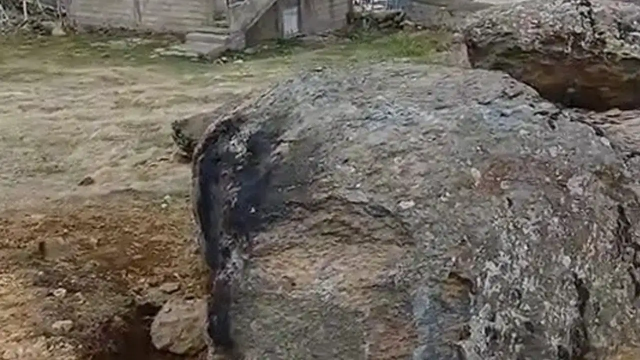 Sürmene yaylasında şok görüntü! Defineciler taşları parçaladı
