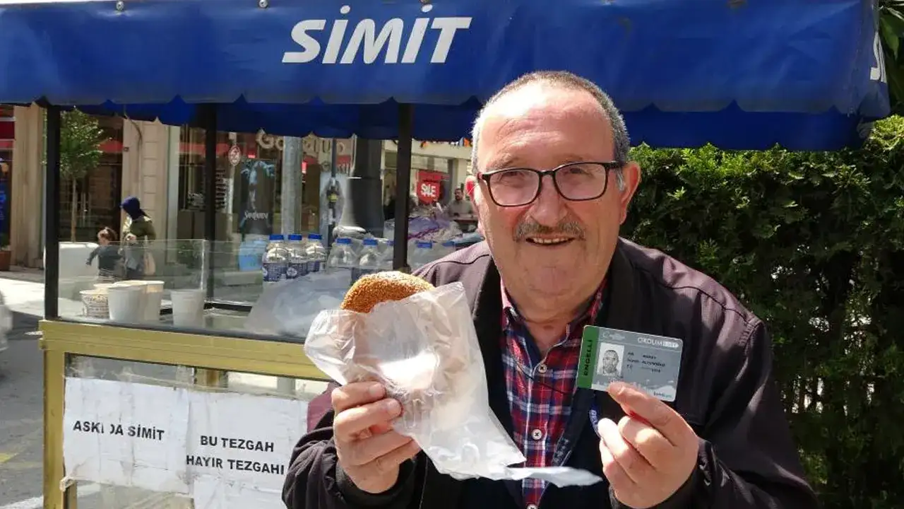 Ordu’da engelli simitçiden örnek davranış: “Askıda simit” başlattı