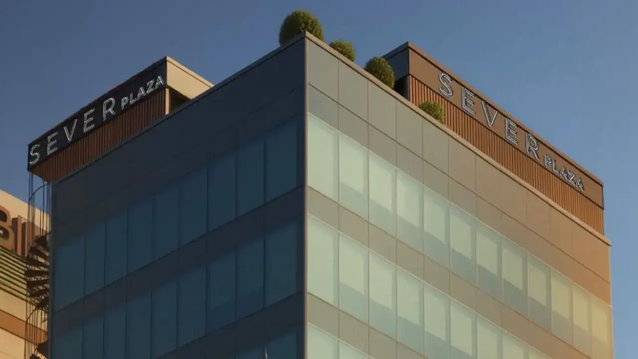 Zeki Sever, Kavacık’ta Modern Ofis Anlayışını Taşıyor