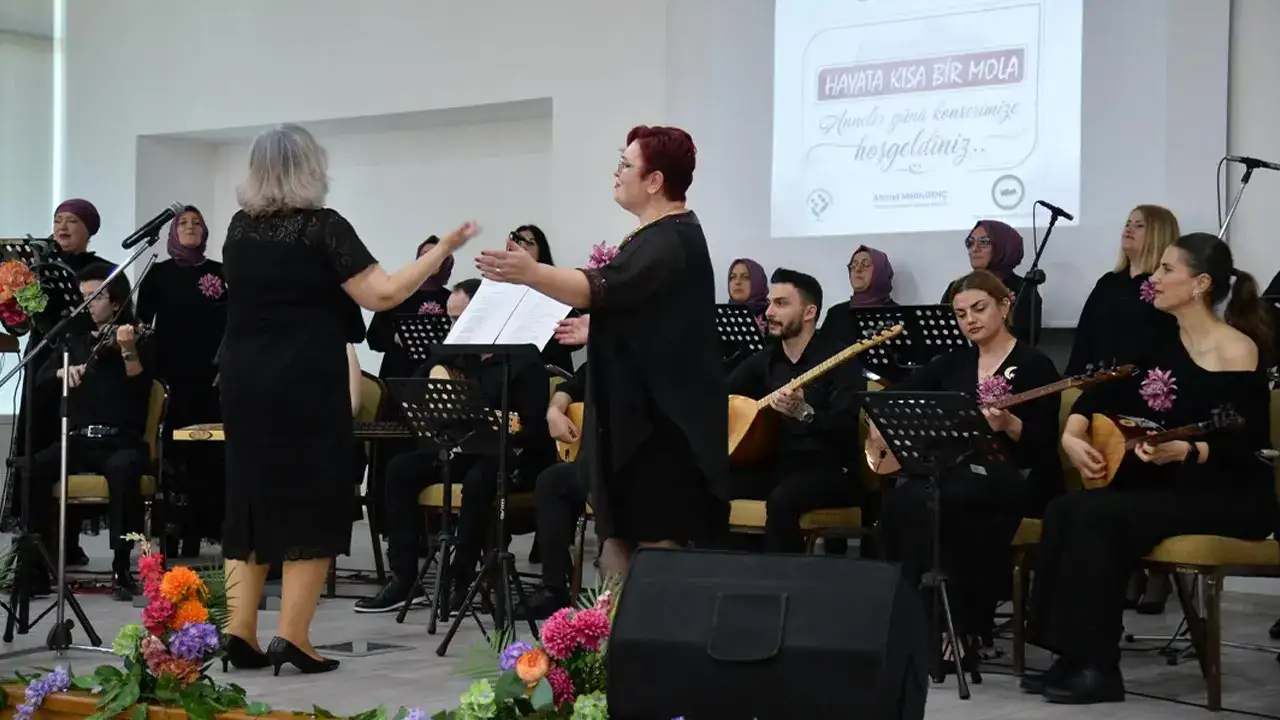 Trabzon’da Anneler Günü’nde duygulandıran gece