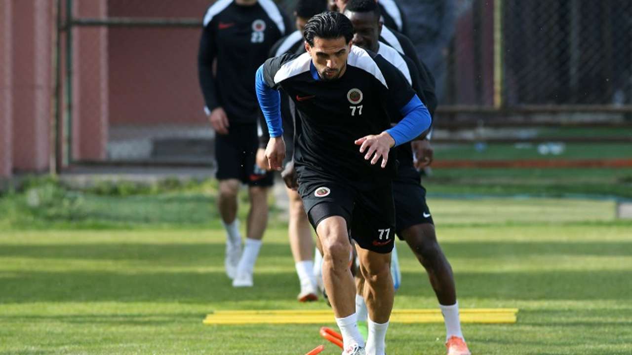 Trabzonspor’un rakibinde durum karışık! Antrenmana katılmadılar