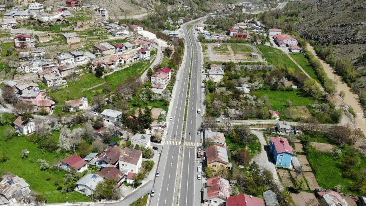 Gümüşhane’de 3 bin seçmenli beldede 11 aday yarışacak