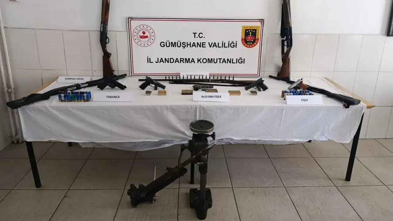 Gümüşhane’de silah operasyonu: Çok sayıda ruhsatsız silah ele geçirildi