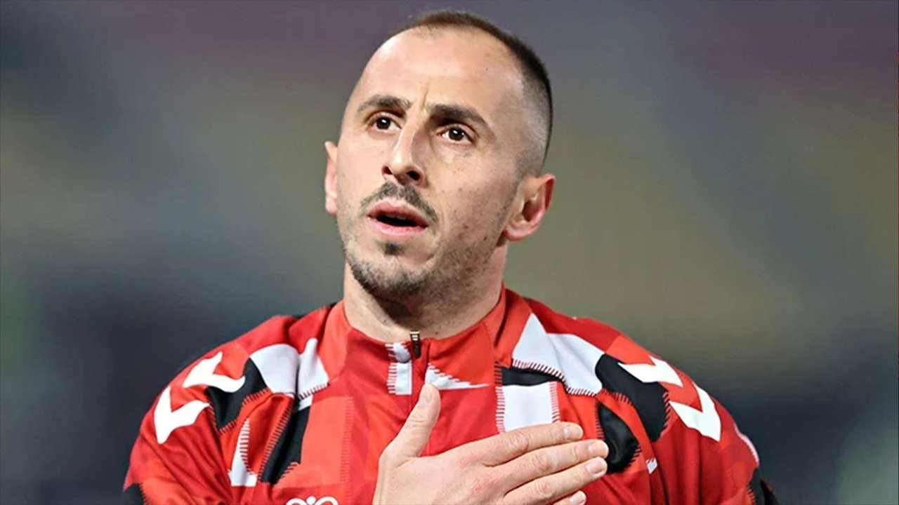 Samsunspor'da ayrılık rüzgarı: Trabzonlu futbolcu veda ediyor