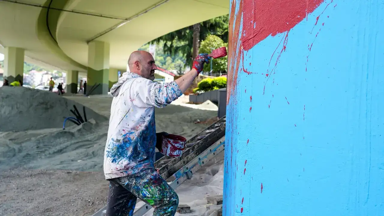 Trabzon Meydanı’nda viyadük altı modern yaşam alanına dönüşüyor