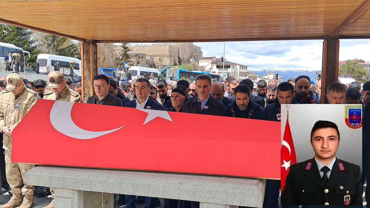 Kalp Krizi Geçiren Uzman Çavuş Erzurum’da Toprağa Verildi