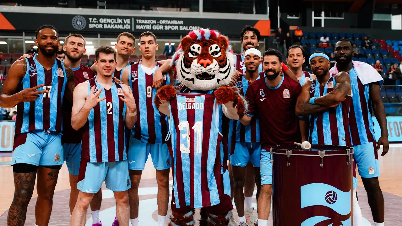Trabzonspor Play-Off'ta'! Rakip Bahçeşehir