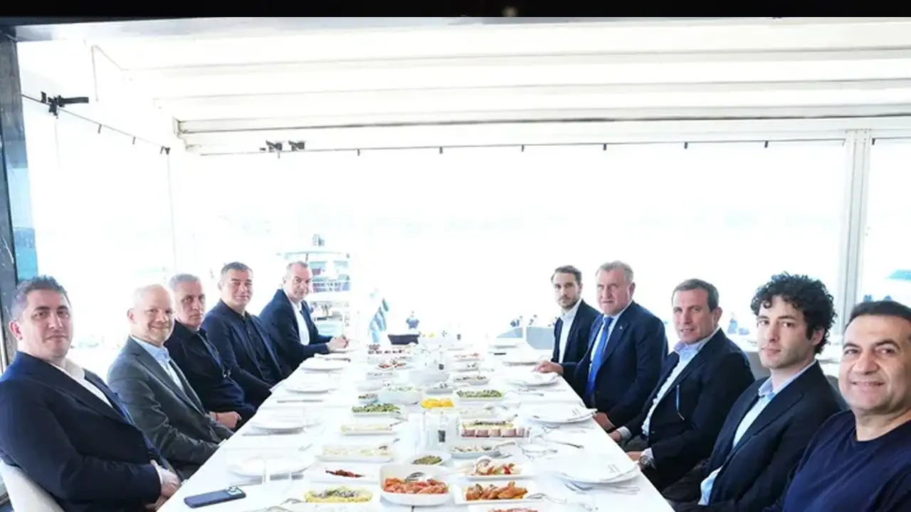 FIFA Genel Sekreteri Grafström, Bakan Bak ve TFF Başkanı Hacıosmanoğlu ile buluştu!
