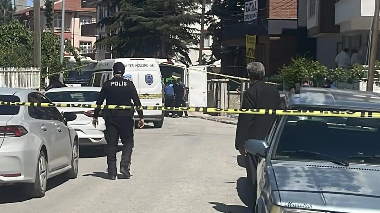 Konya'da korkunç aile katliamı: Parkta elleri kanlı halde bulundu