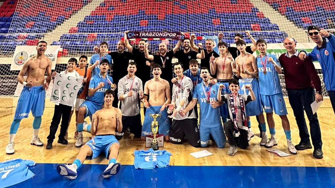 Trabzon Spor Lisesi Türkiye şampiyonu oldu!