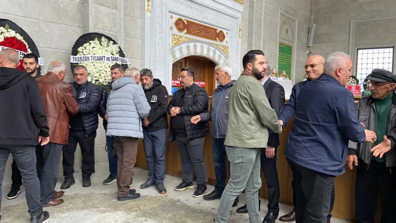 Trabzon iş dünyası Nevzat Özer’i son yolculuğuna uğurladı