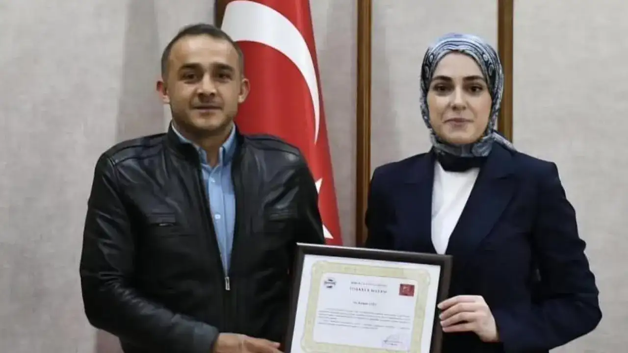 Artvin’de Eslem’i kurtaran kahraman dalgıca teşekkür belgesi