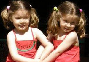 Köprü çöktü, ikizleri ayırdı