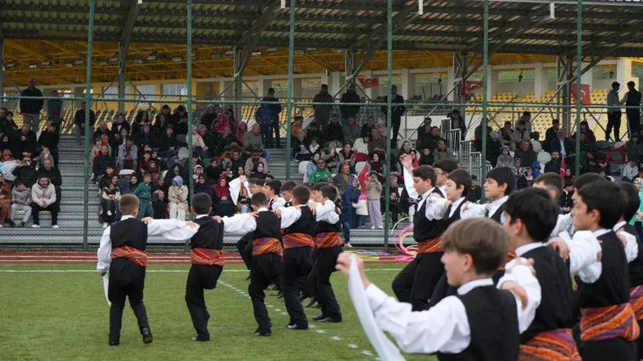Bayburt’ta 19 Mayıs coşkusu! Gösteriler büyük ilgi gördü