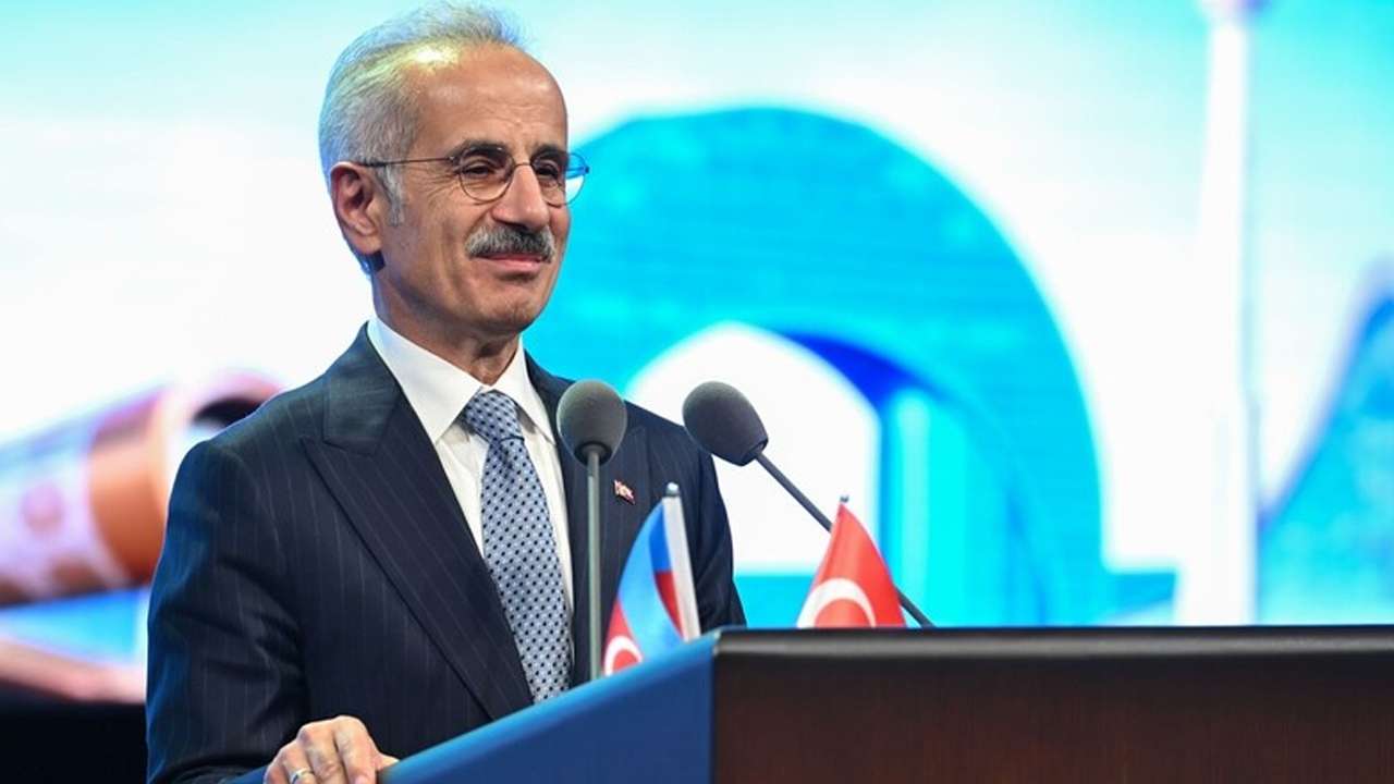 Bakan Uraloğlu Trabzon’da Malatya depremi hakkında açıklamalarda bulundu