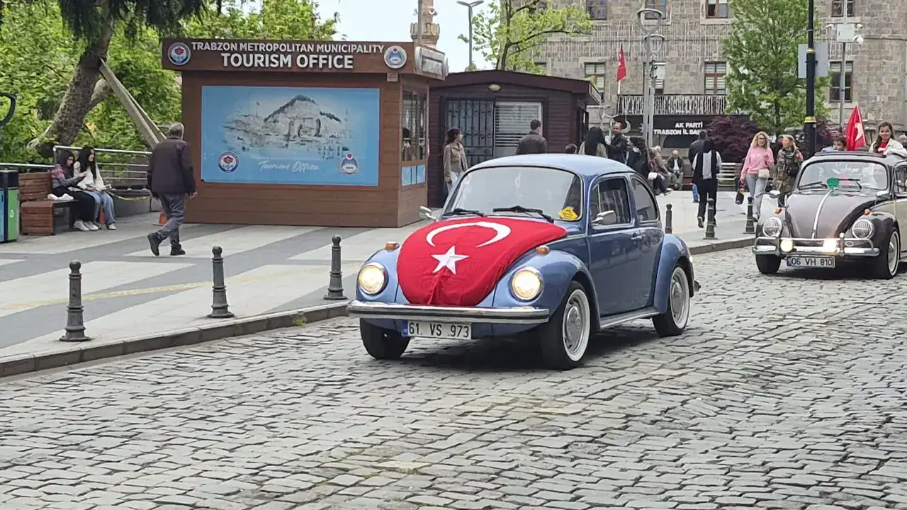 TRAWOS’tan 19 Mayıs’a renkli kutlama! Vosvoslarla şehir turu
