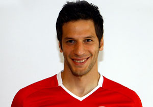 Galatasaray'da 2 eksik daha!