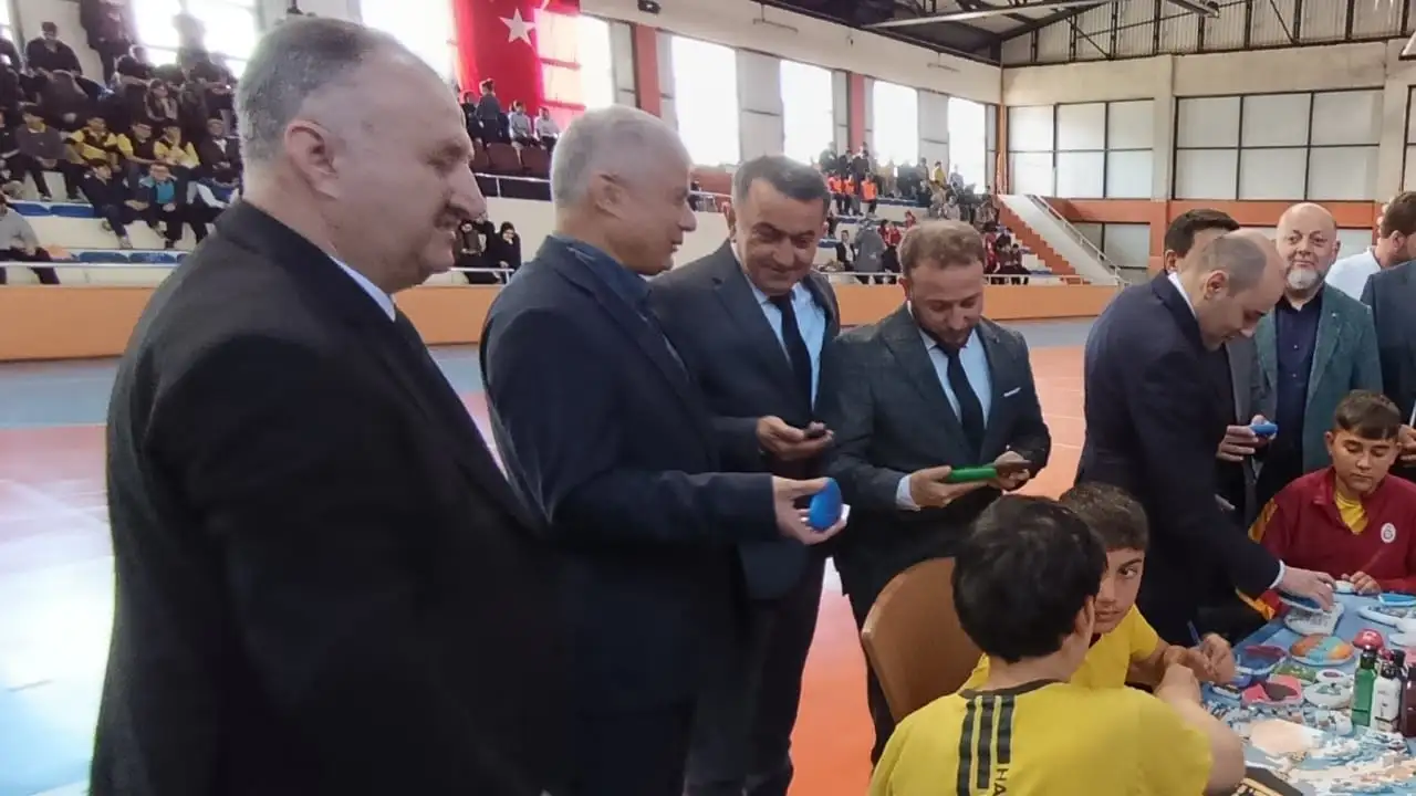 Eynesil’de öğrenciler için yıl sonu şenliği düzenlendi