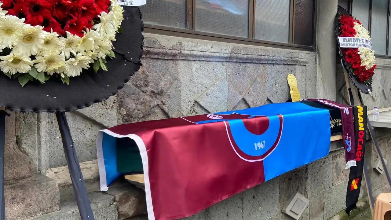 Trabzonspor camiası Abdullah Beşir’i son yolculuğuna uğurladı