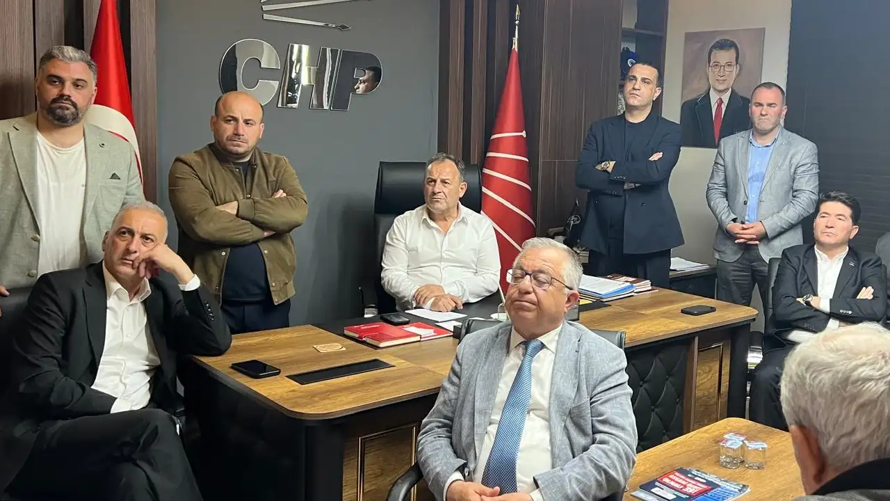 CHP Trabzon’da “mutlak butlan” nöbeti!  “Işıkları açık tutun, evimizde nöbet tutacağız”