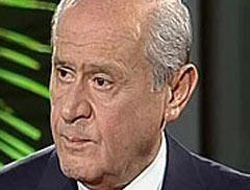 Başbakan'a futbollu gönderme