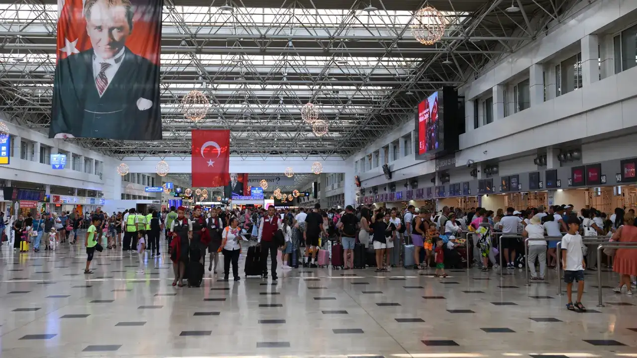 Bakan Uraloğlu duyurdu!  Bayram için 1506 ek uçuş planlandı
