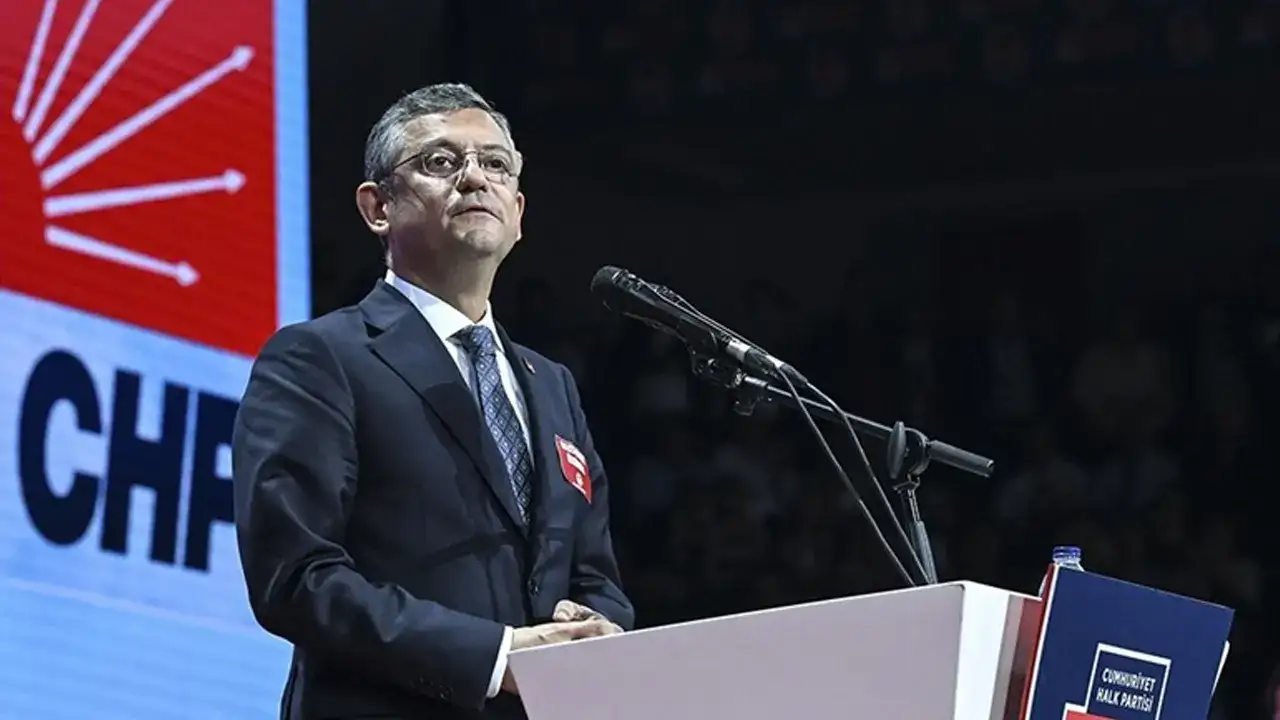 Özgür Özel, CHP Grup Başkanı oldu