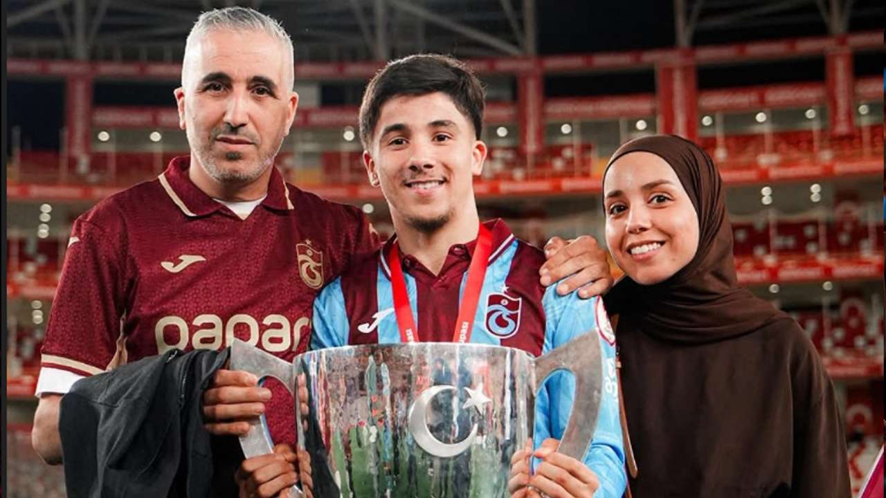 Bouchouari'den mutlusu yok! Kariyerinin ilk kupasını Trabzonspor’da kazandı