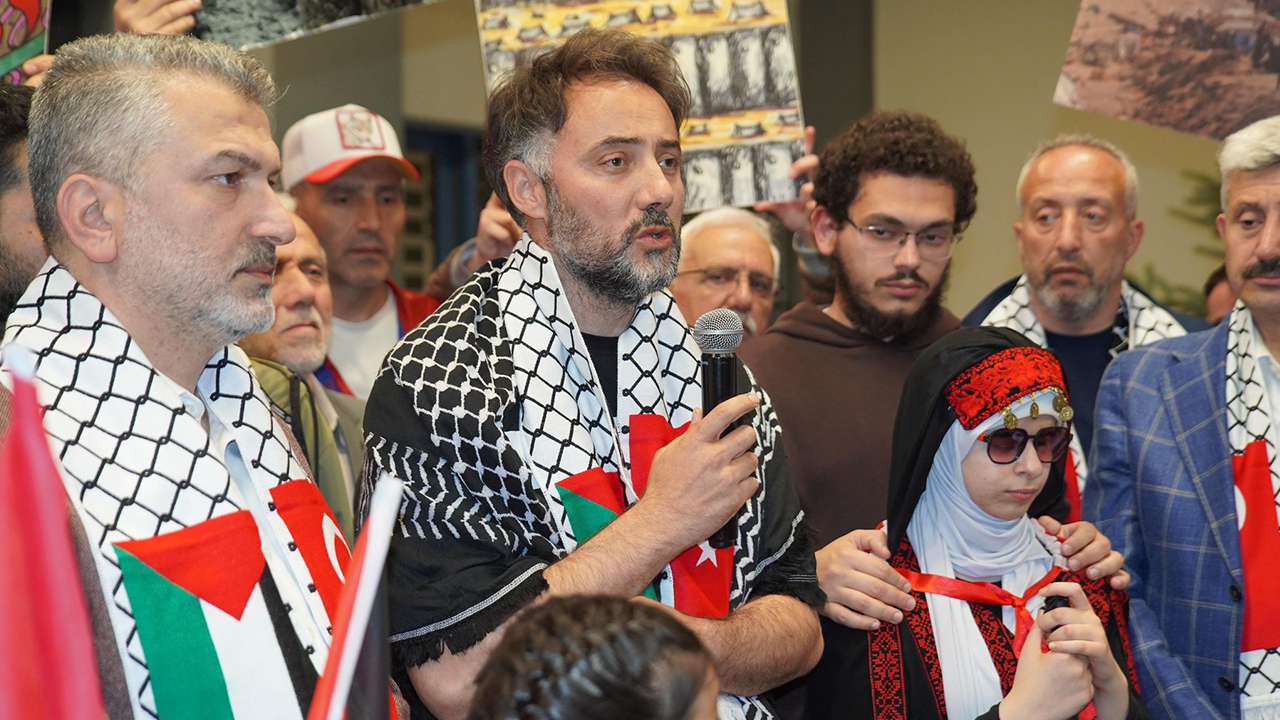 Sumud Filosundan dönen Trabzonlu coşkuyla karşılandı