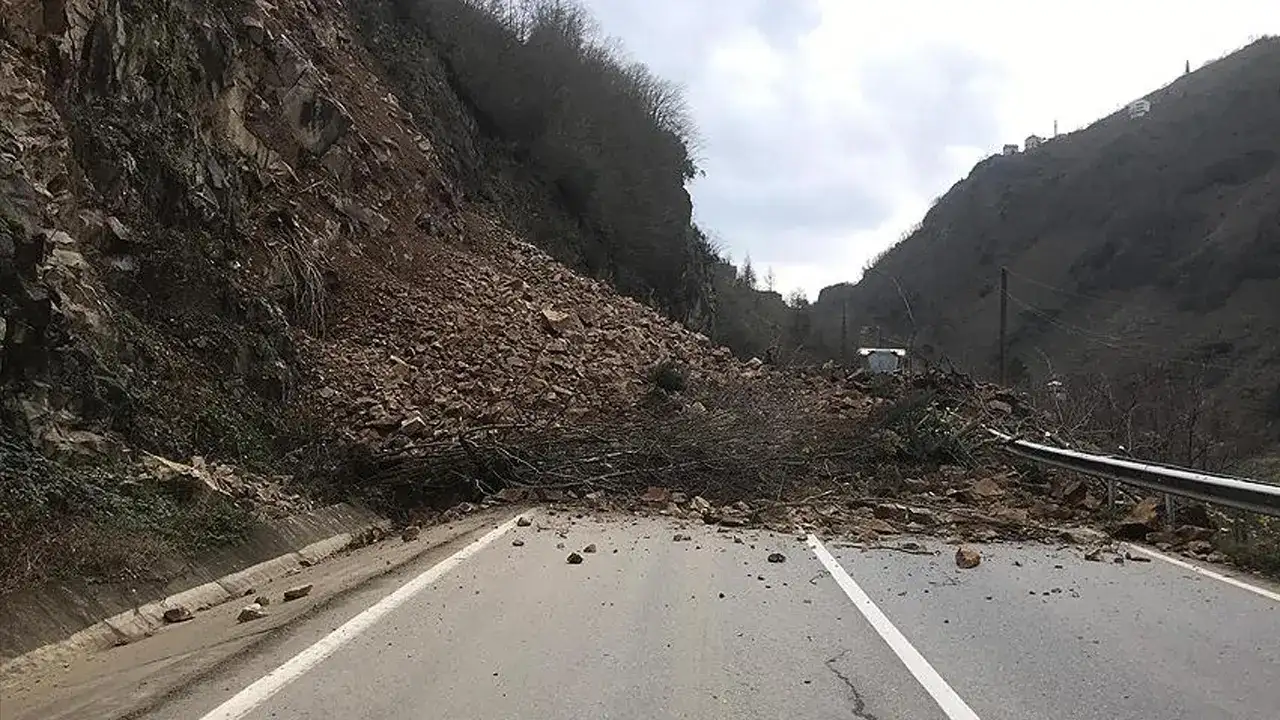 Trabzon Valiliği’nden bayram öncesi kritik uyarı! Heyelan ve taşkın riskine dikkat