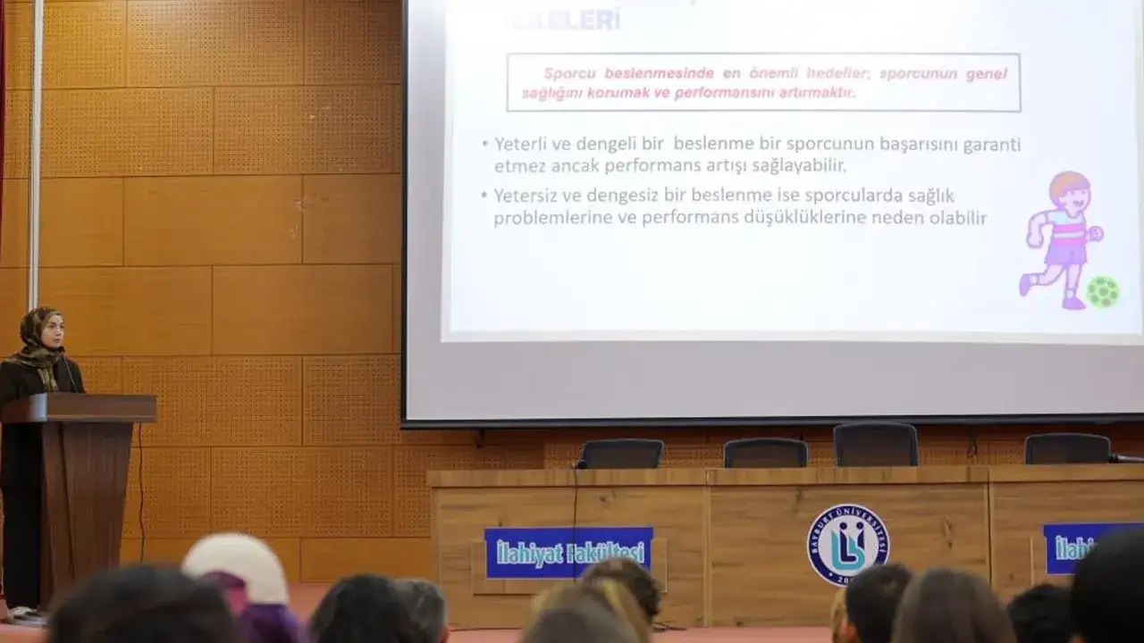 Bayburt’ta sporcu öğrencilerine sağlık eğitimi