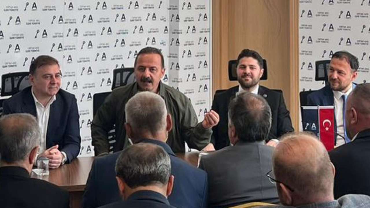 Anahtar Parti yönetimi Başkan Ağıralioğlu etrafında kenetlendi