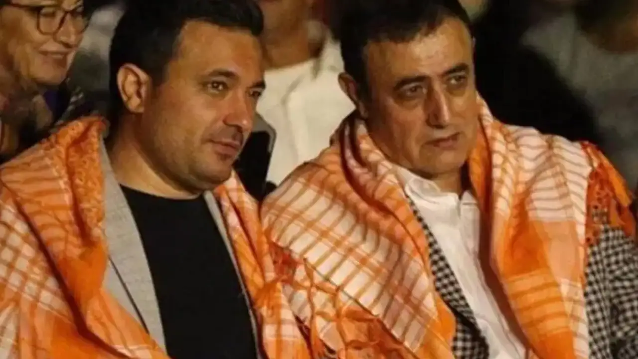 Ünlü isim siyaseti bıraktığını açıkladı
