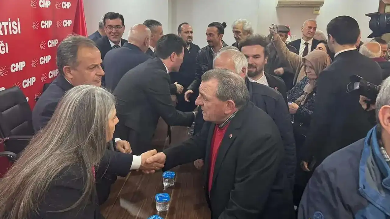 Başkan Bak açıkladı! CHP Trabzon’dan dikkat çeken bayram kararı